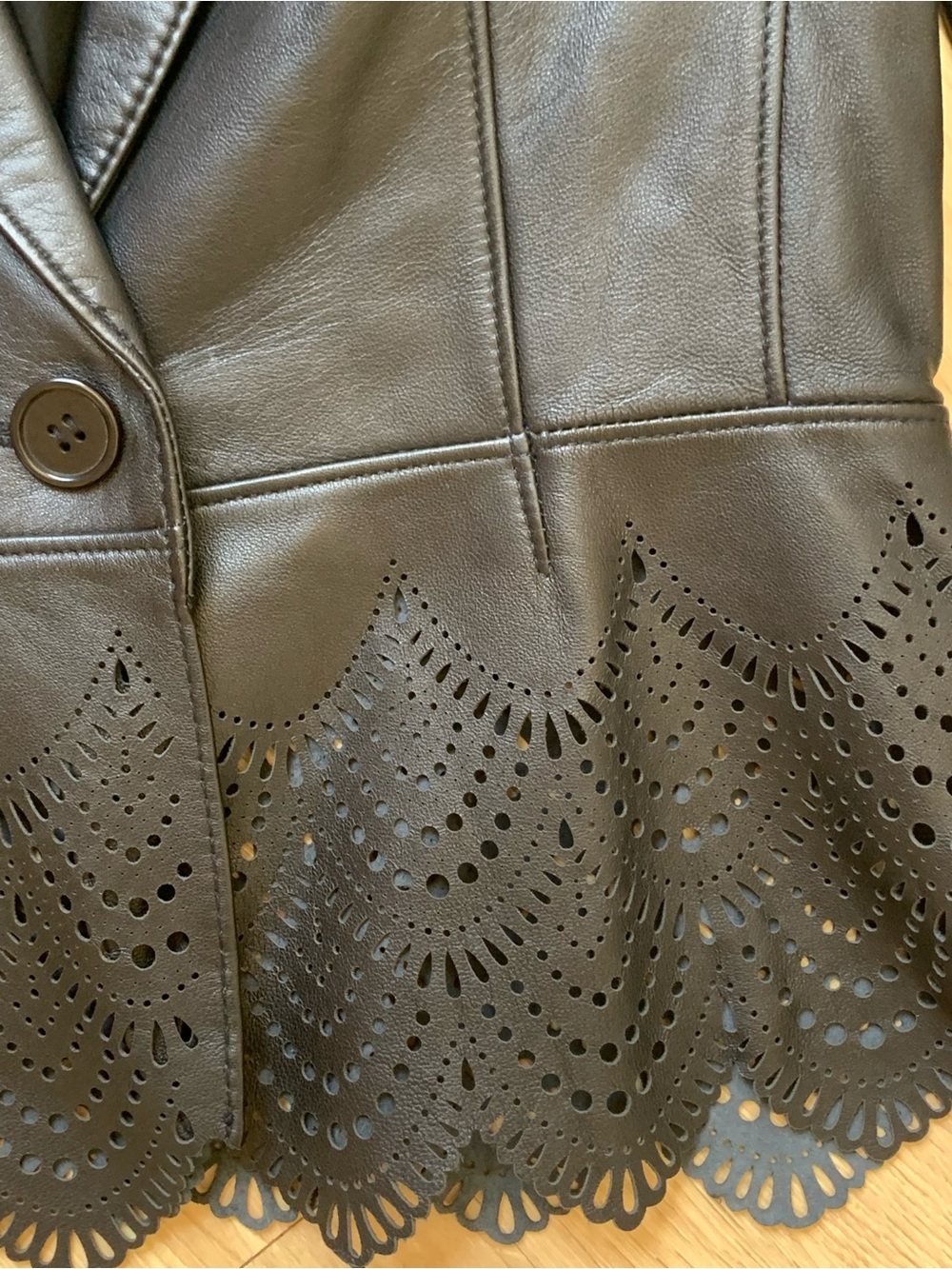 Laundry By Shelli Segal Black Leather Scalloped Hem Blazer - Picture 2 of 8